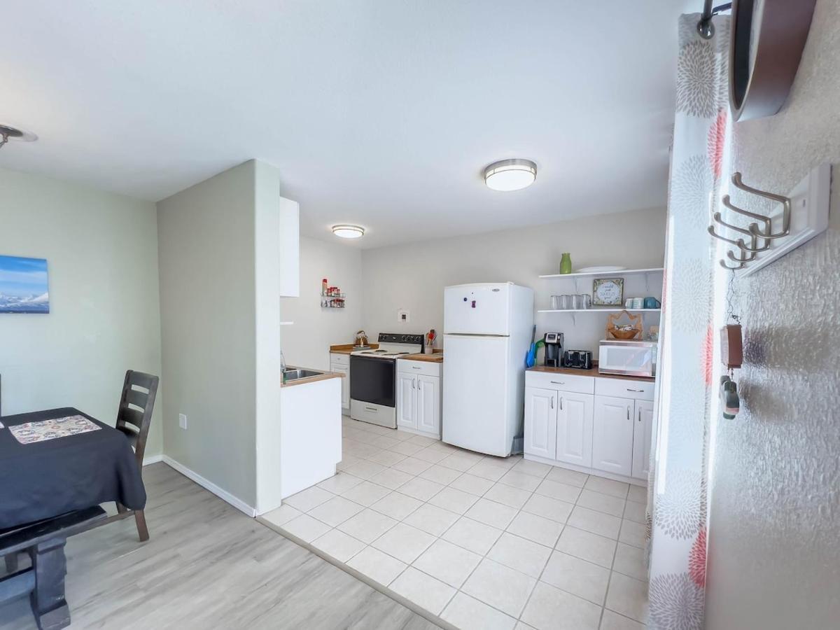 Cloud Nine Cottage Big Lake Екстер'єр фото